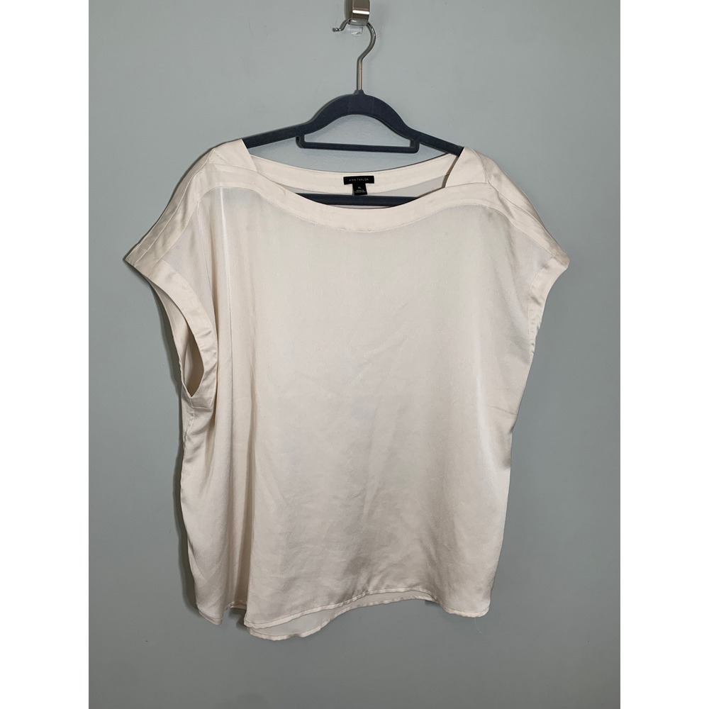 Ann Taylor Blouse Women XL Cream Boat Neck Short Sleeve Satin Finish Top